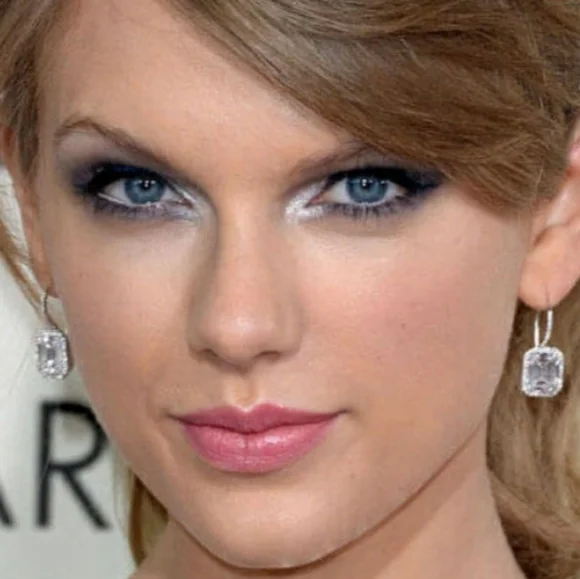 3/$12🌼SILVER NYX Cosmetics Slim Eye/Eyebrow Pencil NWT - Picture 2 of 5